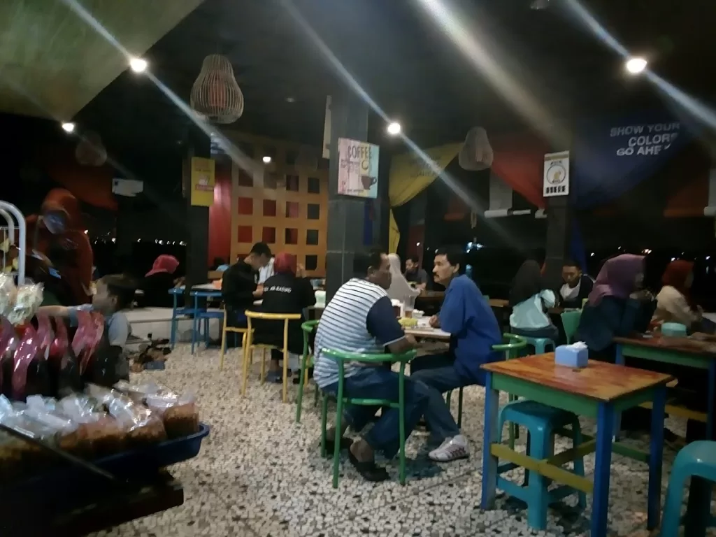 Dari Tenda ke Cafe Nyaman Bernuansa Laut