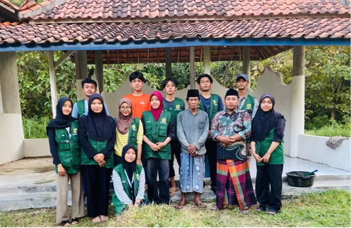Dusun Pang Tenggih Kompak Merawat Bhuju' Wujudkan Lingkungan Sakral yang Asri