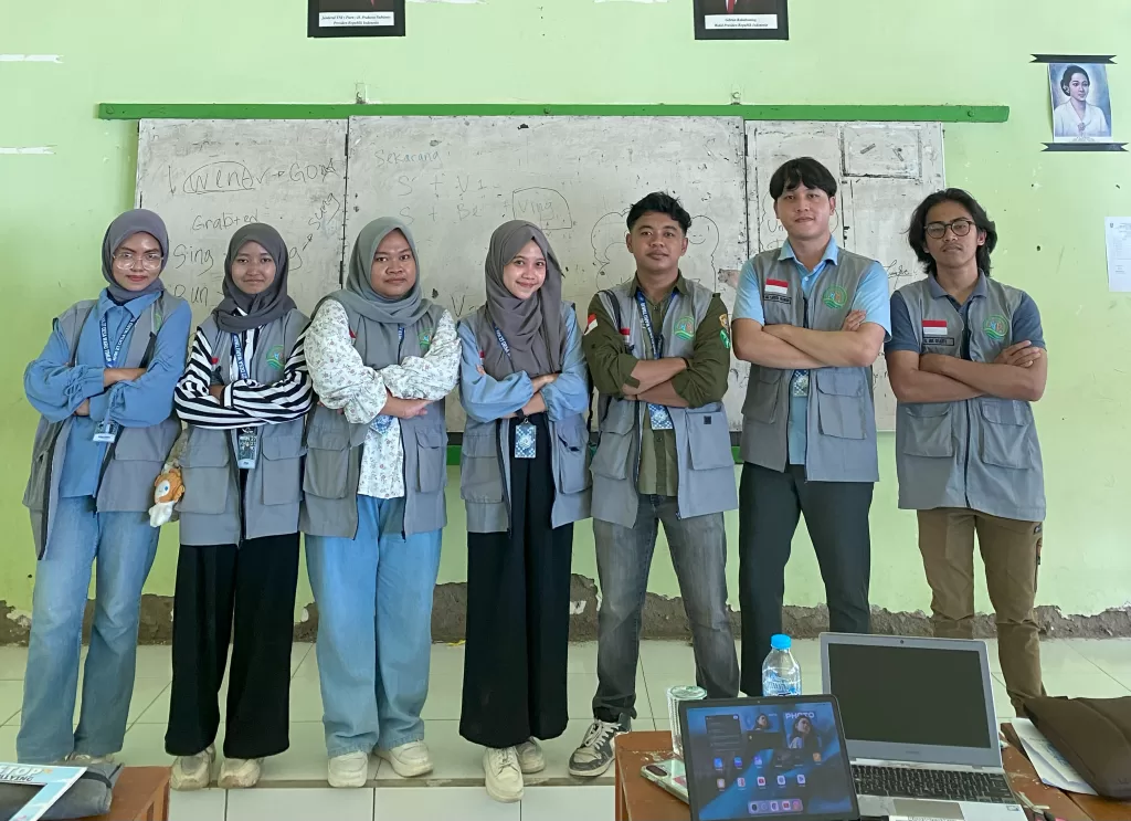 KKN UTM 27 Gelar Workshop Bahasa Inggris di SMA Negeri 1 Waru