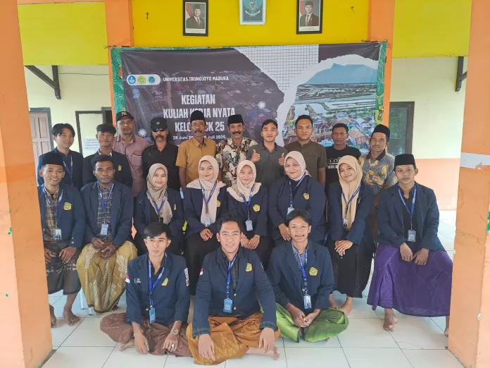 Mahasiswa KKN 25