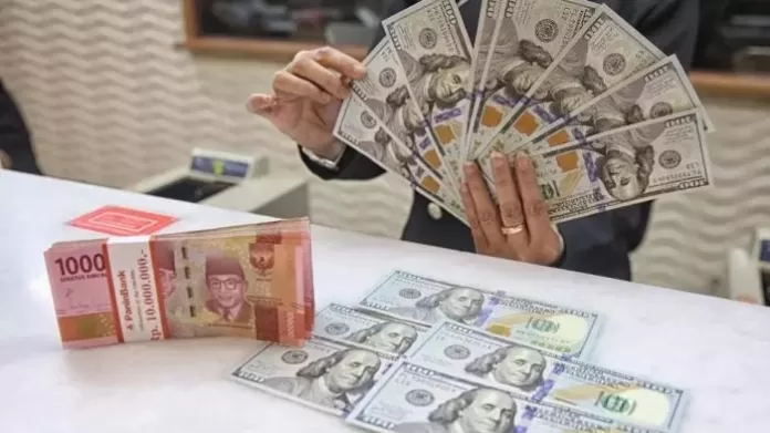Pemerintah Siapkan Insentif Besar untuk Tarik Dolar WNI dari Luar Negeri
