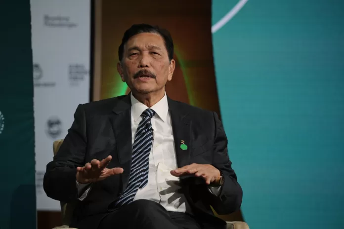 Luhut Minta Tegaskan ke Presiden Prabowo: Jangan Mau Diatur Organisasi Buruh Soal UMP