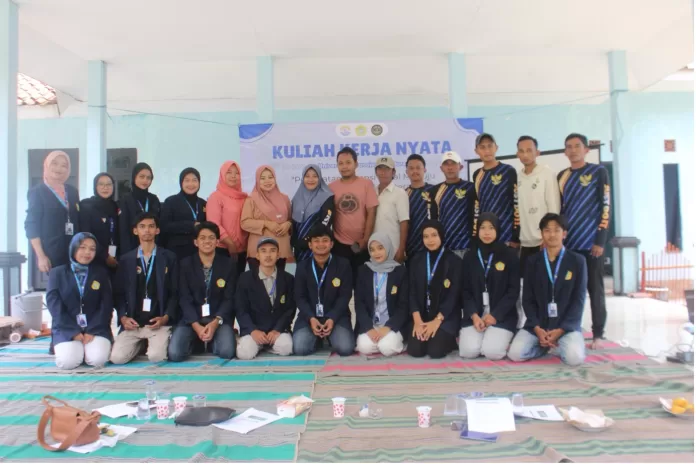 Mahasiswa KKN Kelompok 36 Desa Jambu, Kec.Lenteng, Kab. Sumenep Luncurkan Website Desa untuk Tingkatkan Pelayanan Informasi